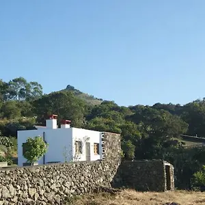https://casas-del-monte.in-canary-islands.com